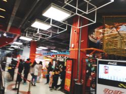 -嗨翻Hi-Fun竞技主题乐园·蹦床团建生日聚会(五棵松华熙店)