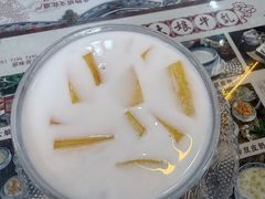 -周大娘牛乳(旧寨古村总店)