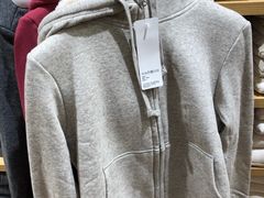 -优衣库(上海虹口龙之梦店)