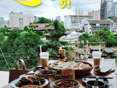 -包整·丝娃娃(一览甲秀楼风景店)