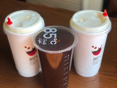-85度C(生甜甜圈研究工坊·上海平凉店)