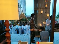 -松咖啡自助餐厅·松北香格里拉