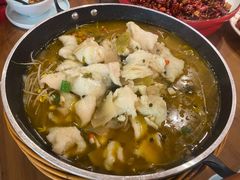 激情花椒鱼-有红鸡毛店·川菜(建设路店)