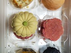 乌豆蛋黄酥-陶陶居饼家(惠福东路店)