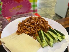 京酱肉丝-人民公社铁锅炖·东北菜(卫国道店)