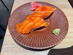 三文鱼握寿司-夯食·创意料理(世纪汇店)