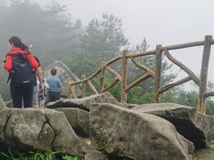 -罗田薄刀峰风景区