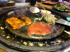 -赞酱川式烤肉(蜀都万达店)