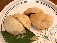 玫瑰鲜花饼-云海肴·汽锅鸡·云南菜(苏州中心店)