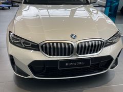 -上海宝信宝马4S店