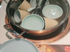 -洪氏嗨捞·猪肚鸡火锅(阳光天地店)