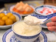 -广信牛奶甜品世家(台东店)