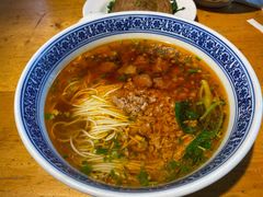 辣肉面-沪西老弄堂面馆(定西路店)