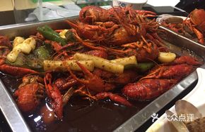 Golden Garlic Lobster