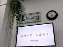 -世龙世家灰指甲·甲沟炎·跖疣护理·修脚(东江湾路店)