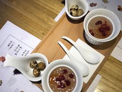 蔓越莓桃胶炖银耳-炖物24章·顺时轻养茶(杭州大厦店)