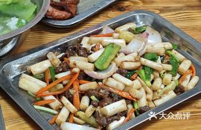 Sour Spicy Lotus Stem and Beef