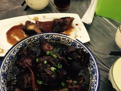 -侬佳蒸菜馆(听潮店)