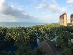 -三亚湾海居铂尔曼度假酒店