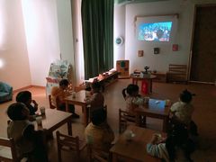 -希溪谷半山街道蒙氏托育(万科公园里校区)