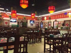 大堂-百味地锅鸡(财校分店)