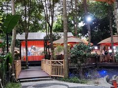 -二荆条·蜀鲜汇城市森林火锅