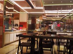-大中华希尔顿酒店-念自助餐·嗨啤·小龙虾