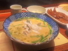 -荣家黄鱼面(前滩太古里店)