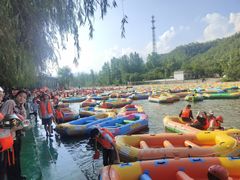 -尧山大峡谷漂流