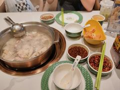 -润园四季椰子鸡火锅(卓越INTOWN店)