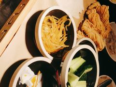 -挂旗柴锅鸡(蚌山区嘉年华店)