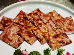 L云南鲜花饼-慢丽江·云南野生菌土鸡锅(付家庄店)