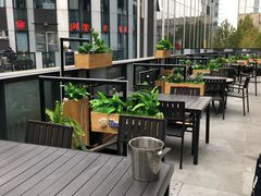 露天位-日进一片海.生腌海鲜火锅.宵夜烧烤(三里屯总店)