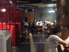 大堂-莽子老火锅(大坪店)