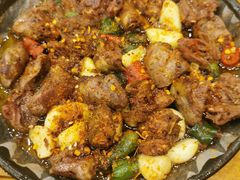 鸡心-老东镇啤酒屋海鲜加工·蒸汽海鲜·海鲜烧烤(台东店)