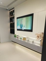 -颜蕾医美黄金微针水光美肤玻尿酸抗衰中心