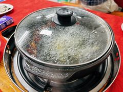 滋补汤底-花苑美食横琴生蚝火锅(拱北粤华路店)
