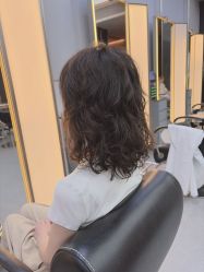 -苑苑发型设计