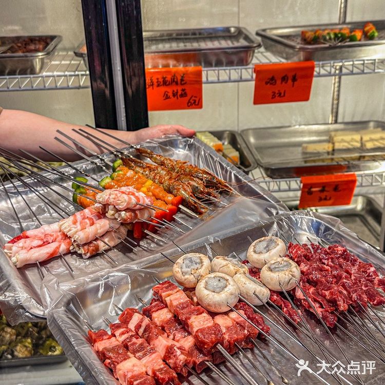 广州的！！！这小烧烤串子还蛮好吃的！