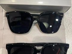 -爱视眸Eyeblling眼镜·依视路·蔡司镜片折扣店(百联南方商城购物中心)