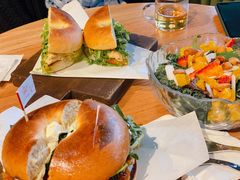 -Catch Bagel(芳草地店)