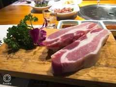 -唯成•韩国炭火烤肉 유성고기