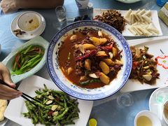 -马尔龙新疆饭店·清真(瑞景店)