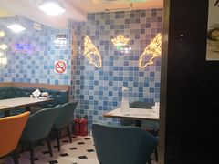 -东鑫记港式茶餐厅(南京东路店)