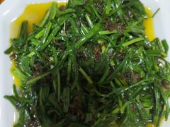 韭菜炒地皮菜-山里人家土菜馆(茅山店)