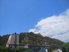 -平西抗日烈士陵园