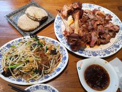 -老天桥酱肉烧饼夹肘子(天桥店)