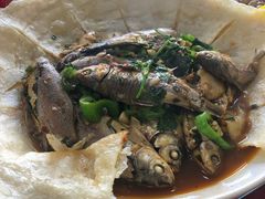 小鱼锅贴-魏四小鱼锅贴王