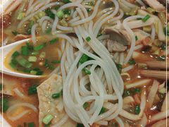 -丽丽三鲜螺蛳粉(田林路店)
