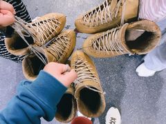 -冰纷万象滑冰场(二七万象城店)